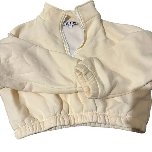 Tic Toc Women’s quarter zip sweatshirt & shorts two piece set NWT M top … - Image 4