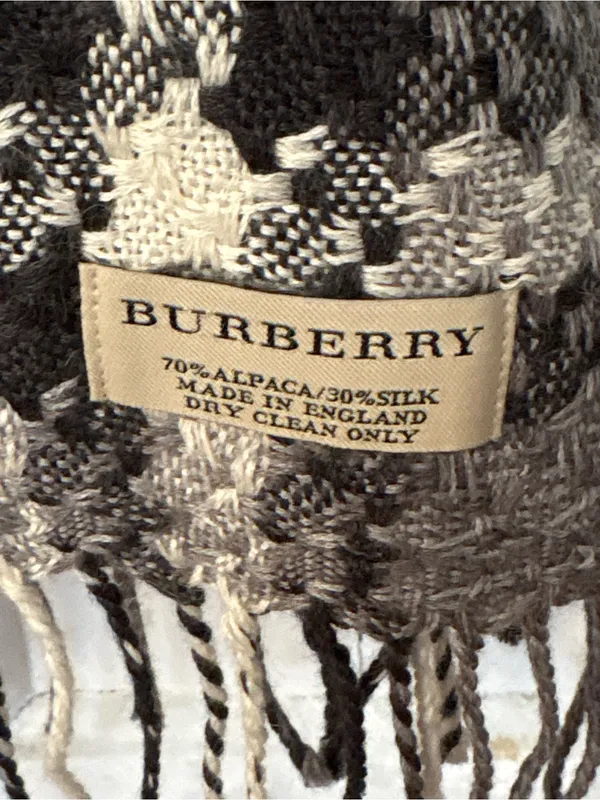 Burberry Neutral Tone Woven Plaid Scarf with Fringe - Image 4