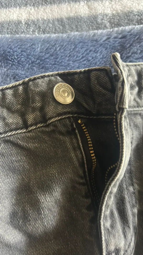 H&M black cargo skirt  - Image 3