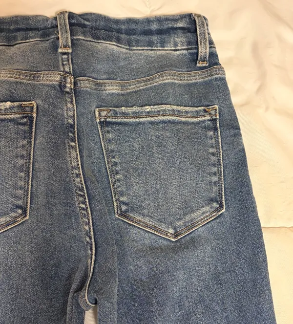 Bella Vervet Jeans | Medium Wash - Image 4