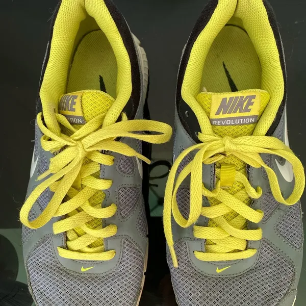 Nike women's Revolution Grey/Yellow Running Shoes. 9 - Image 2