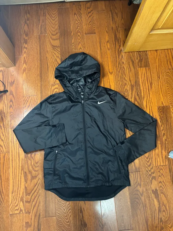 Women’s Nike running black lightweight jacket  - Image 10