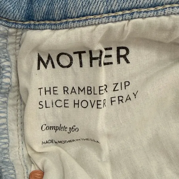 MOTHER The Rambler Zip Slice Hover Fray Jeans - Image 5