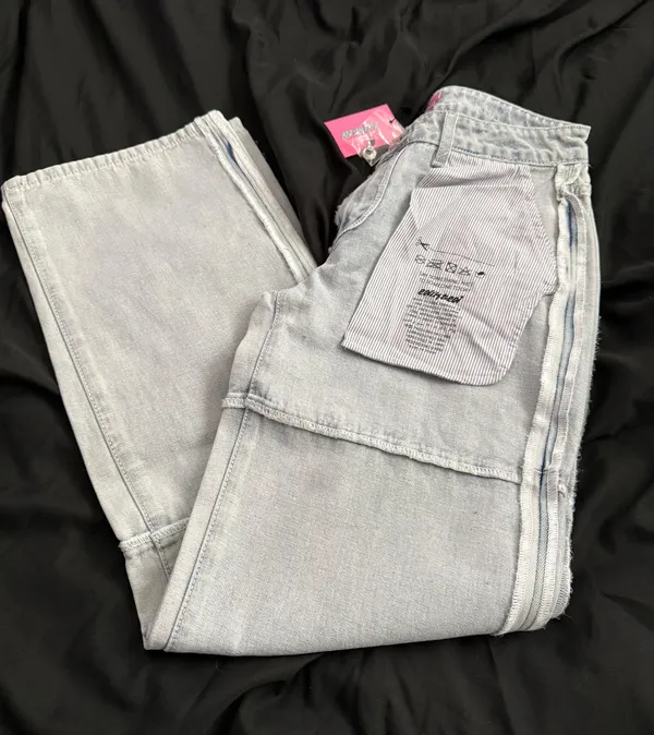 Edikted Inside Out Jeans - Image 2