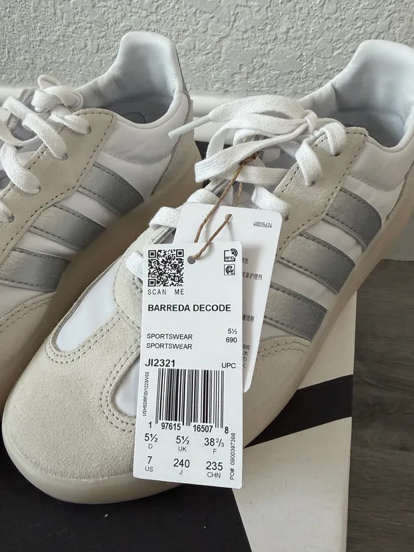 Adidas Women’s Shoes - Image 2