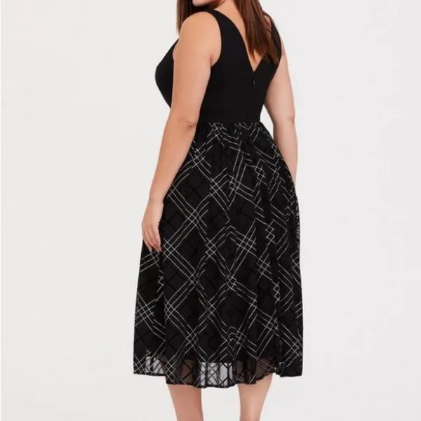 Torrid Black Ponte & Mesh Plaid Midi Dress‎ Plus Size 24 - Image 4