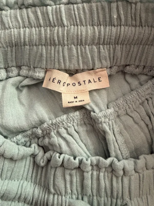 Aeropostale green ruffle shorts - Image 3