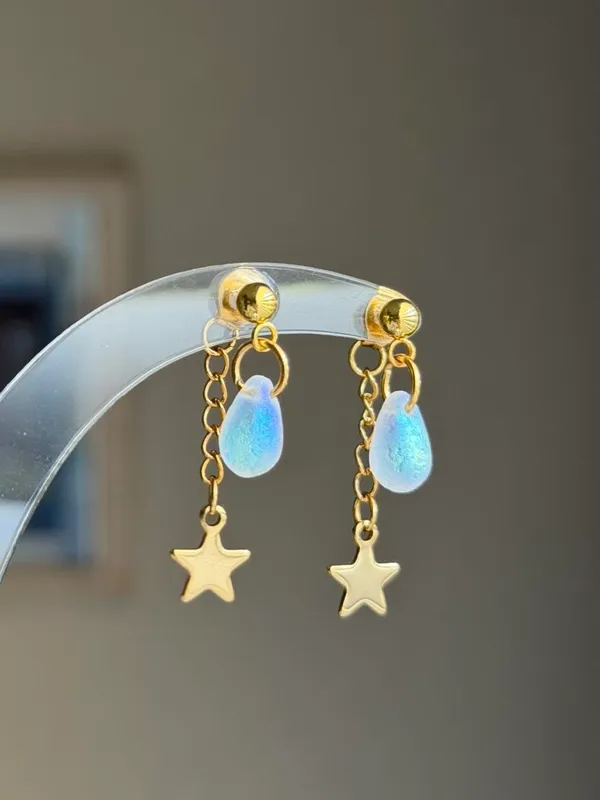 Handmade mini teardrop Czech glass beads & stars earrings🌟 - Image 2