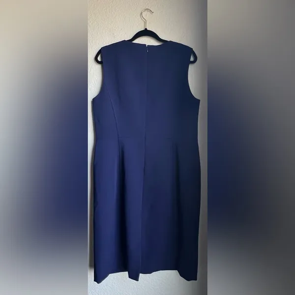 Anne Klein Navy Sheath Dress - Image 5