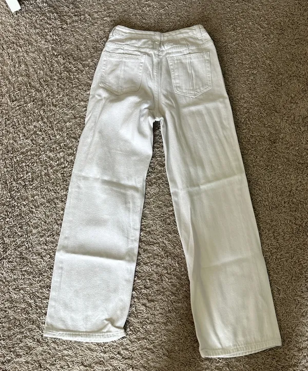 White jeans boutique - Image 2