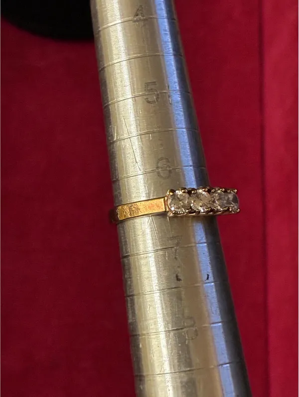 Vintage Gold Tone 4 Stone Faux Diamond Anniversary Band Ring Size 6.5 Stackable - Image 5