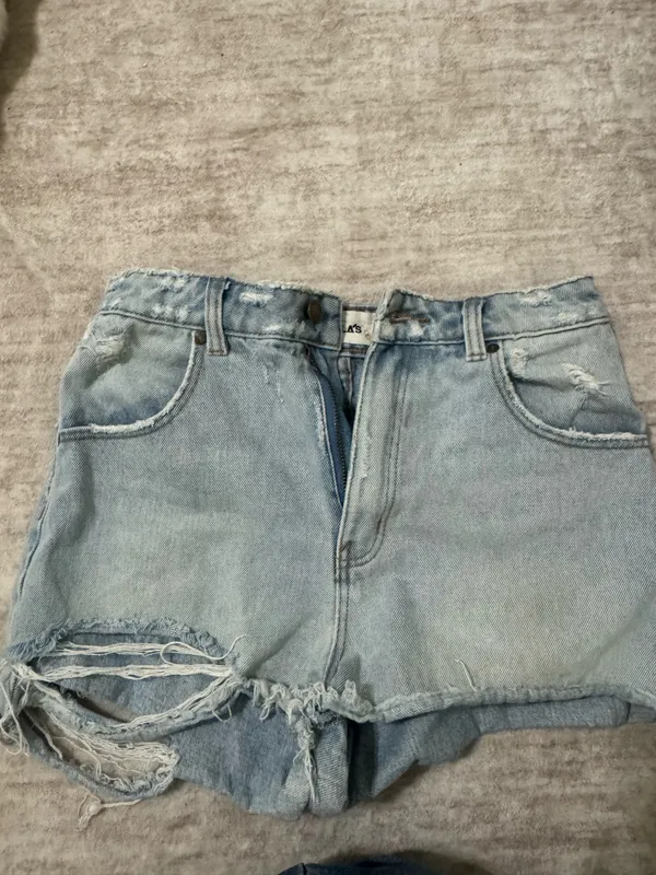 Rollas dusters denim shorts size 26 - Image 2