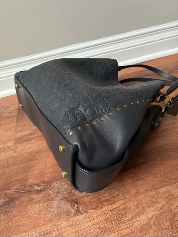 Coach Edie Shoulder Bag 31 In Signature Leather With Rivets - Image 15