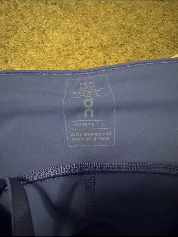 On Running On Cloud Royal Blue Performance Leggings - Image 3