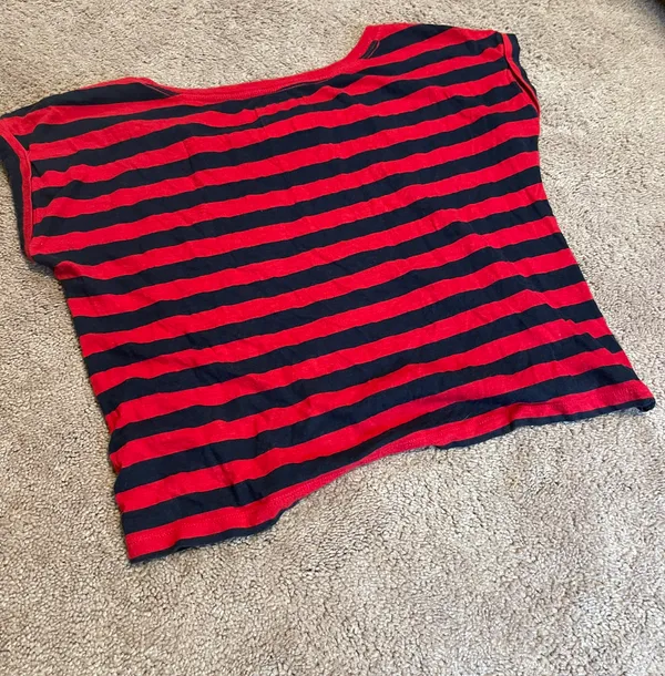 Hollister Cropped Shirt - Image 2