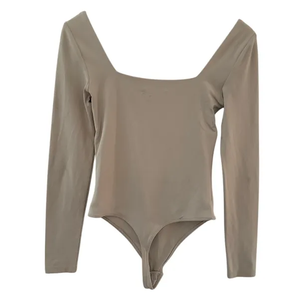 Aritzia Babaton Contour Squareneck Longsleeve Bodysuit Nude Size Small - Image 5