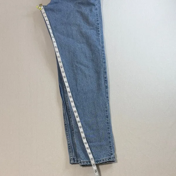 Levi's Straight Leg Jeans in Light Blue Denim - Image 6