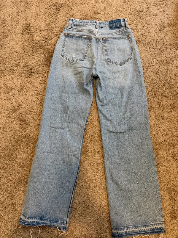 Abercrombie 90’s Relaxed Jeans - Image 3