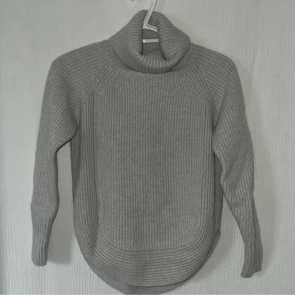 aritzia wilfred free‎ Asianna Sweater Pullover Shirt Top XXS - Image 4