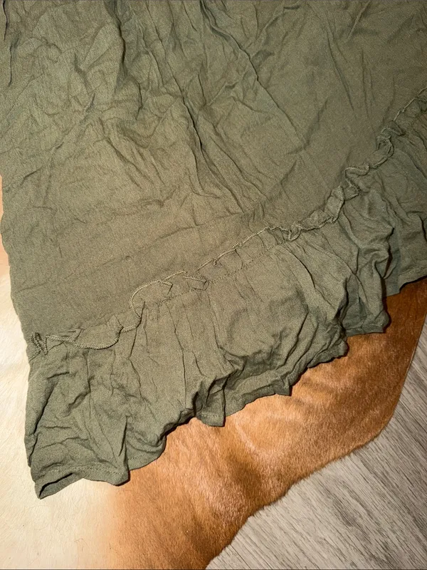 Papermoon Olive Green Boho Halter Dress Size Medium NWT Crochet Ruffle - Image 4