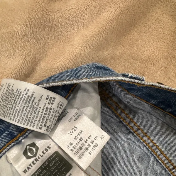 Levi’s Shorts - Image 2
