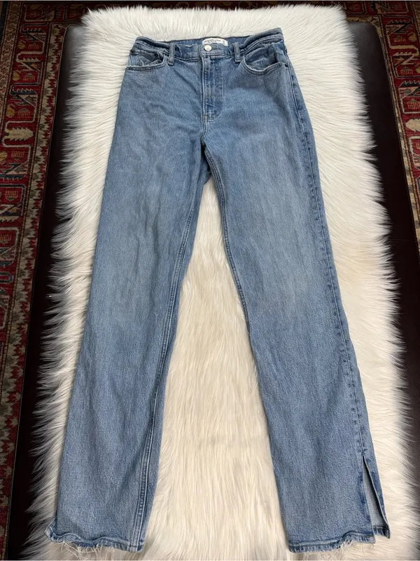 Abercrombie The 90’s Straight Ultra High Rise Split Hem Jeans - Image 2