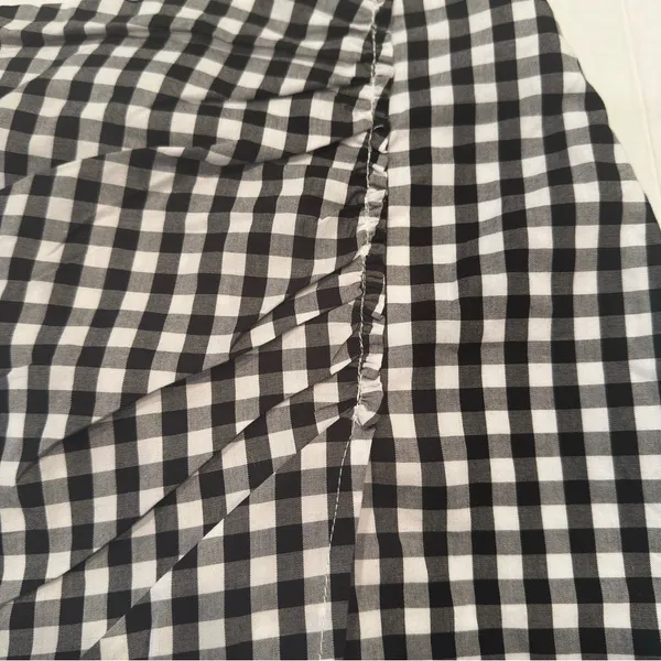 Hollister Poplin Gingham Mini Skirt Women's Medium Black White Checks‎ Preppy - Image 6