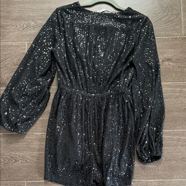 Petal and Pup NWT Black Sequin Long Sleeve Romper - Image 5