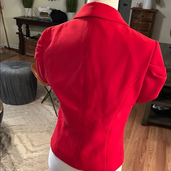 Elegant Red Women's Blazer - Image 5