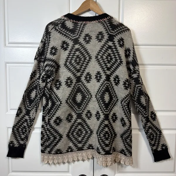 GIG by BKE Cardigan Women M Black Gray Aztec Lace Trim Open Front Wool Blend - Image 8