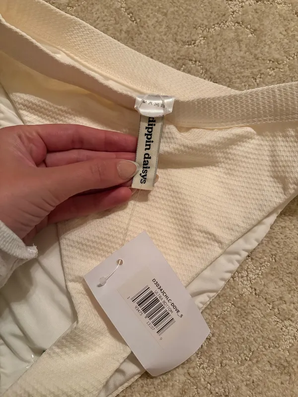 Dippin Daisy’s Swimwear Off-White Bikini Set - Image 7