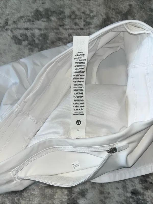 New Lululemon Speed Up HR Short 4" *Lined - Image 3