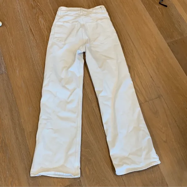 H&M High Waisted white denim straight leg jeans - Image 5