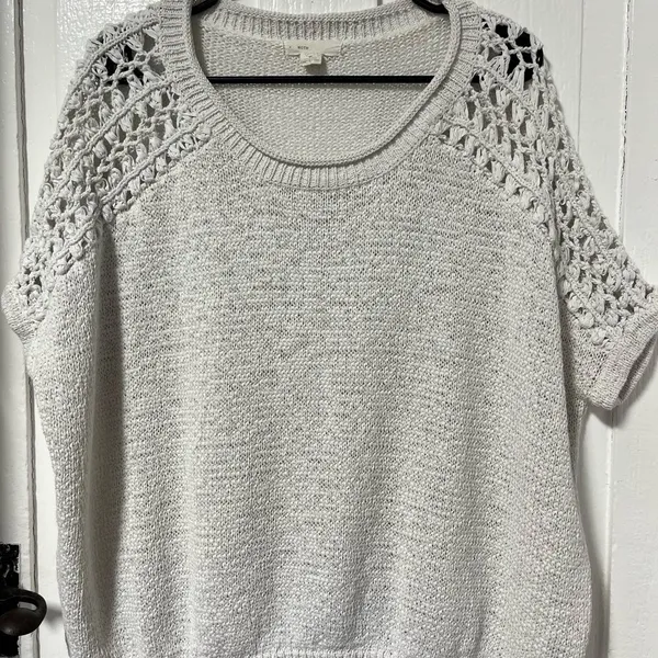 Moth Anthropologie White Oversized crochet white sweater size XS - Image 2