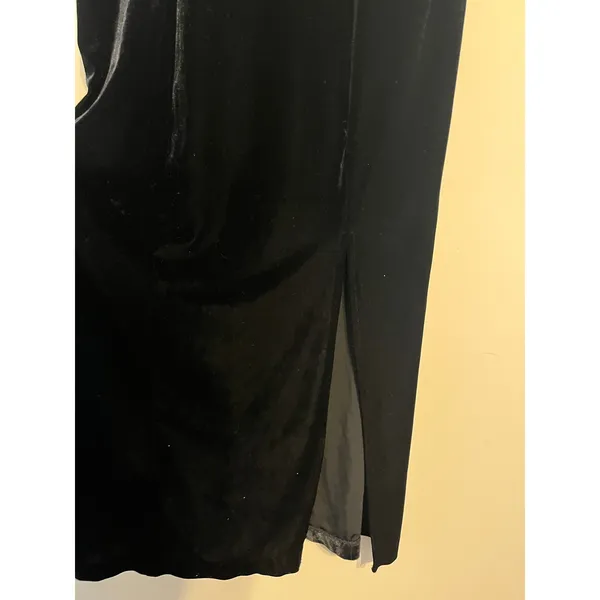 Ultra Dress New York 90s Vintage Black Velvet Sheath Dress Size 10 - Image 4