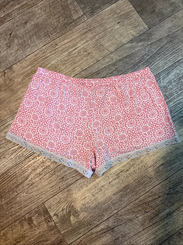 Gap Coral Floral Lace-Trim Pajama Shorts - Image 6
