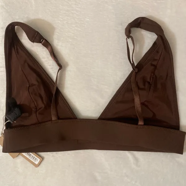SKIMS Plunge Bikini Top S NWT - Image 4