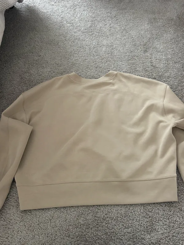Lululemon sweatshirt - Image 2