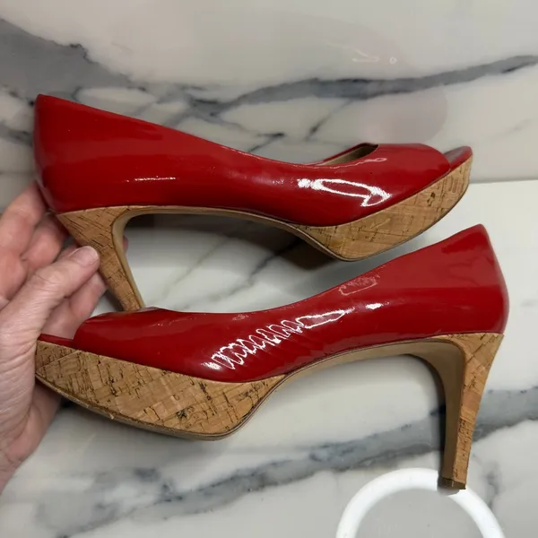 Via Spiga Women's Red Patent Leather Cork Platform Peeptoe Heels Sz 9.5 FLAW - Image 7