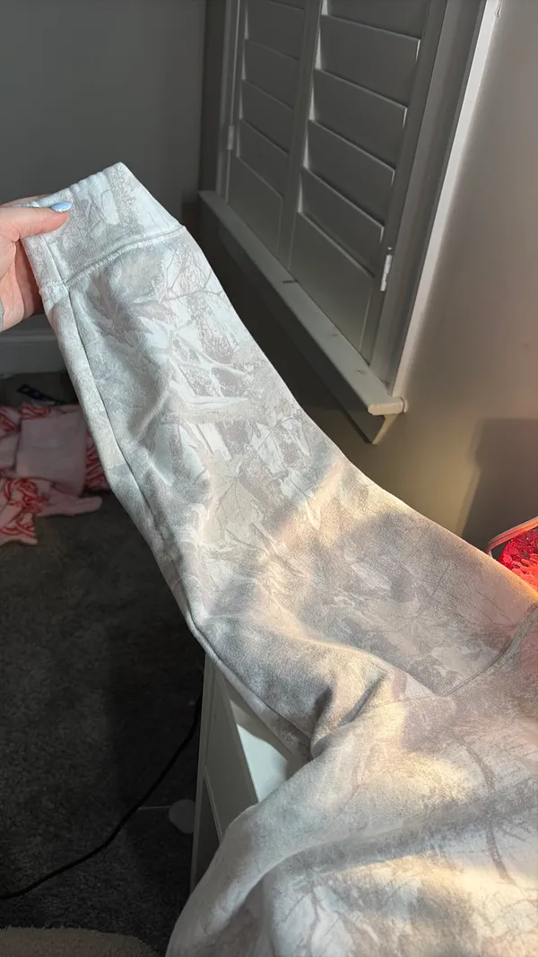 Hollister Camo Sweater Off-Shoulder - Image 6