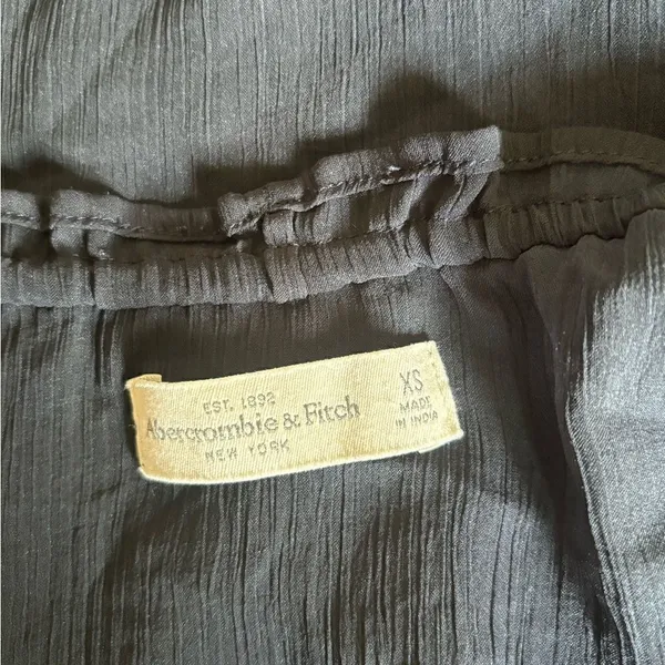 Abercrombie & Fitch Sheer Ruffle Button Blouse Size XS Navy - Image 2
