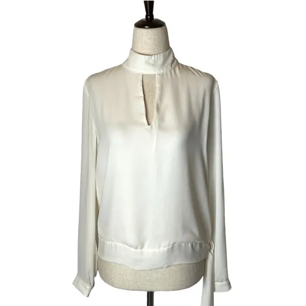 Krisa Ivory Cream‎ High Neck Keyhole Cut Out Front Tie Waist Blouse Size XS - Image 4