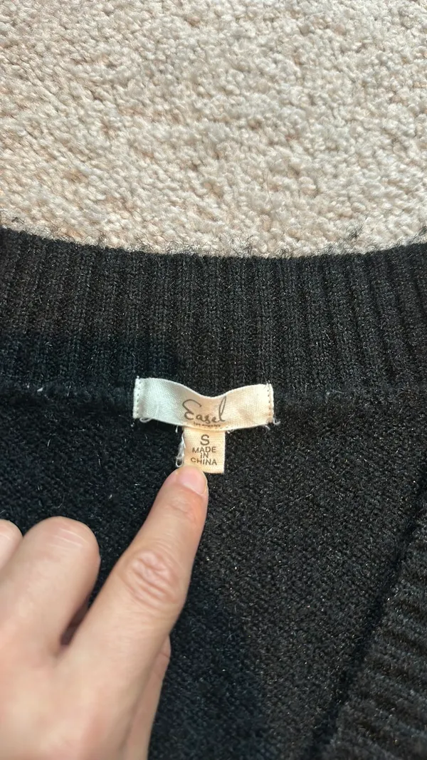 Boutique Sweater vest - Image 2