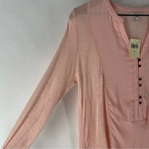 Lucky Brand Light Pink Woven Mix Henley Top Size‎ S - Image 5