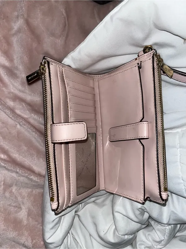 Michael Kors Logo Wallet - Image 5