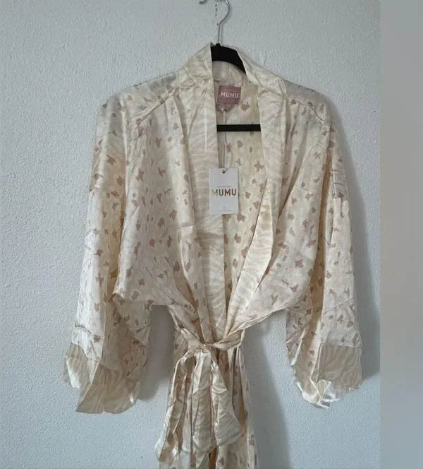 Show me your Mumu x Curateur The Harlow Robe O/S NWT - Image 5