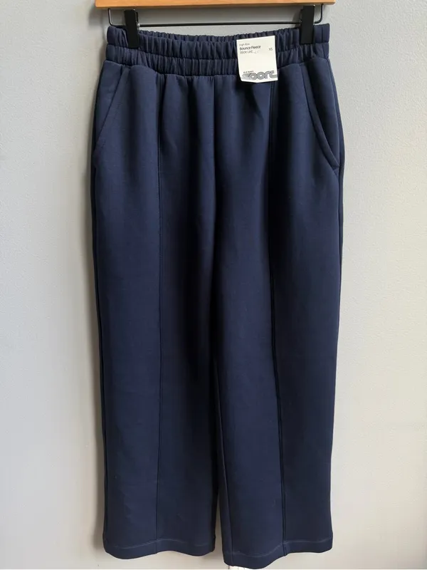 Old Navy Sport Bounce Fleece Wide Leg Pants Navy Blue Size XS NWT - Image 2