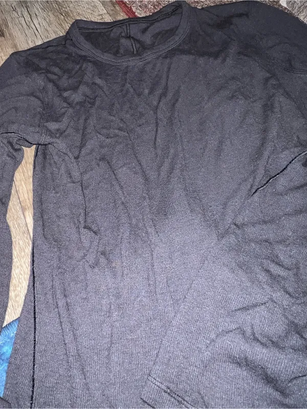 Lululemon Black Long Sleeve Women's Top - Image 9