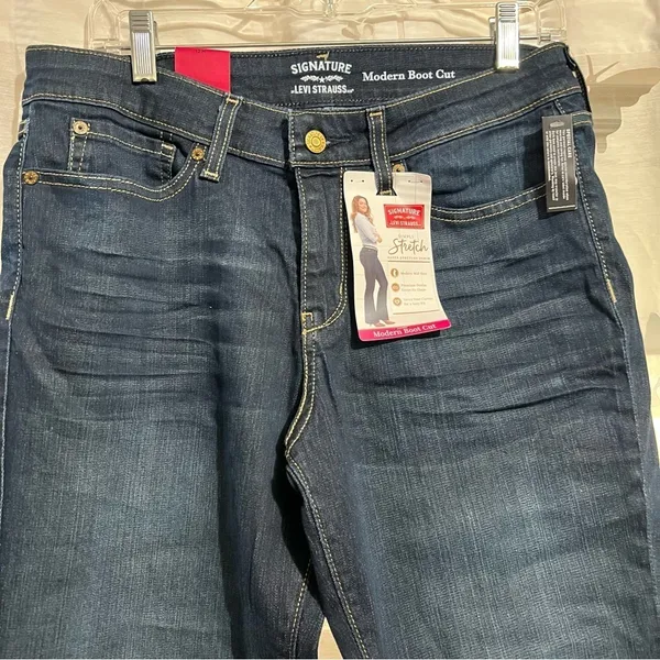 Levi's Stretch Boot Cut Jeans NWT - Image 5