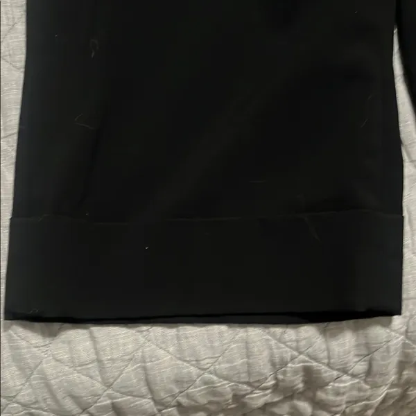 Croft & Barrow Black Capris - Image 2